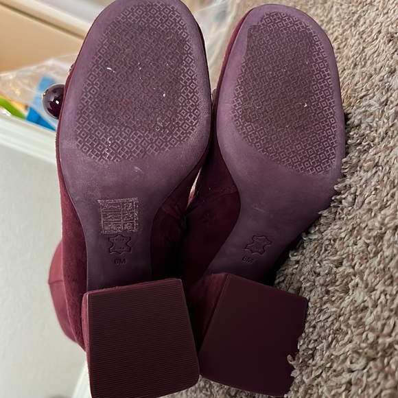 COPY - TORY BURCH Addison chain-embellished suede knee boots - Picture 7 of 8